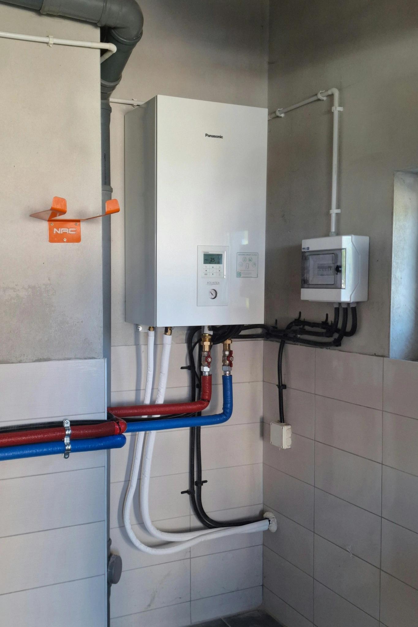 Kotłownia z pompą ciepła i buforem – Hydroflex