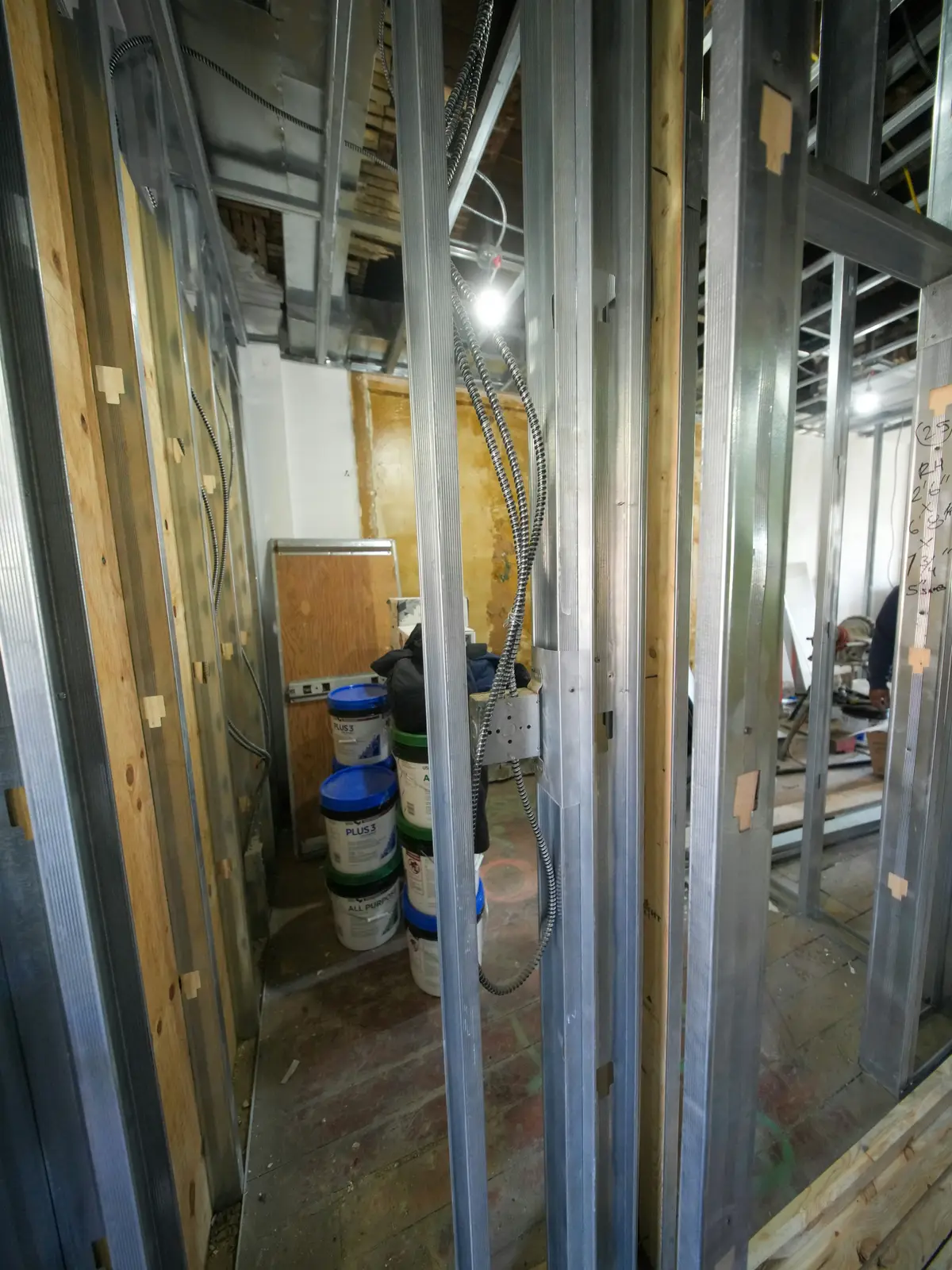 Wymiana instalacji wodnej w domu jednorodzinnym – nowe rury PP, realizacja Hydroflex